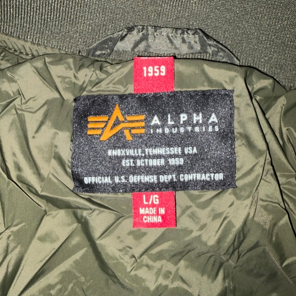 Alpha Industries L-2B Quilted Bomber Jacket – Sage Green (Size Large - Picture 3 of 3